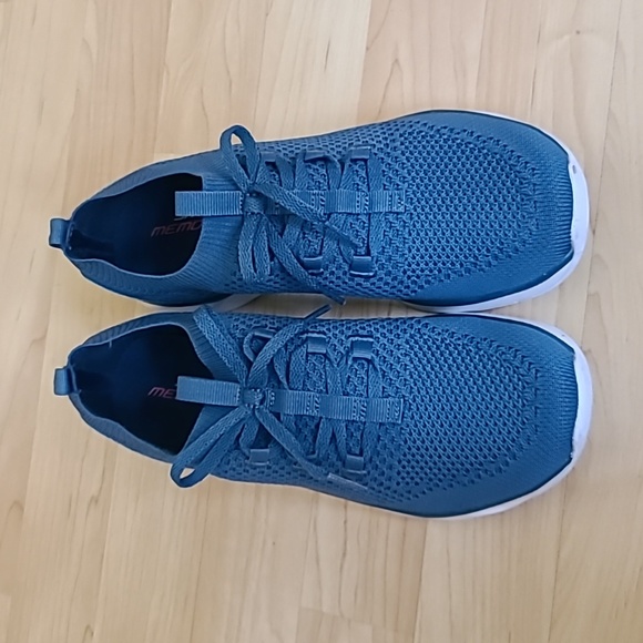 Skechers Memory Foam Green Women's Ultra Flex Slip-On Size 8 - Picture 2 of 7